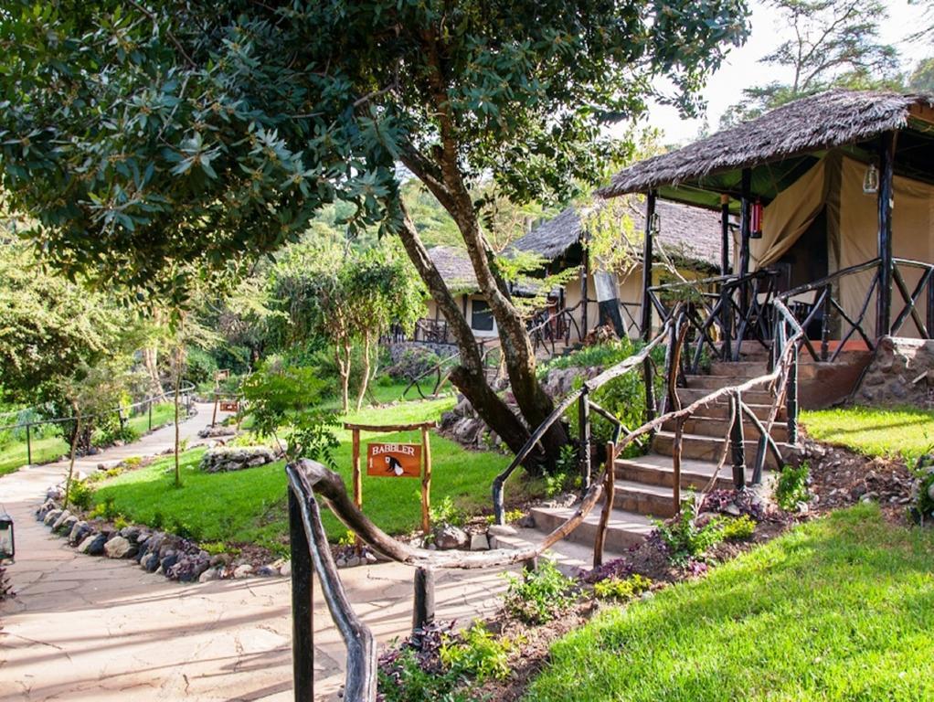Crater Lake Tented Camp And Game Sanctuary ナイバシャ エクステリア 写真
